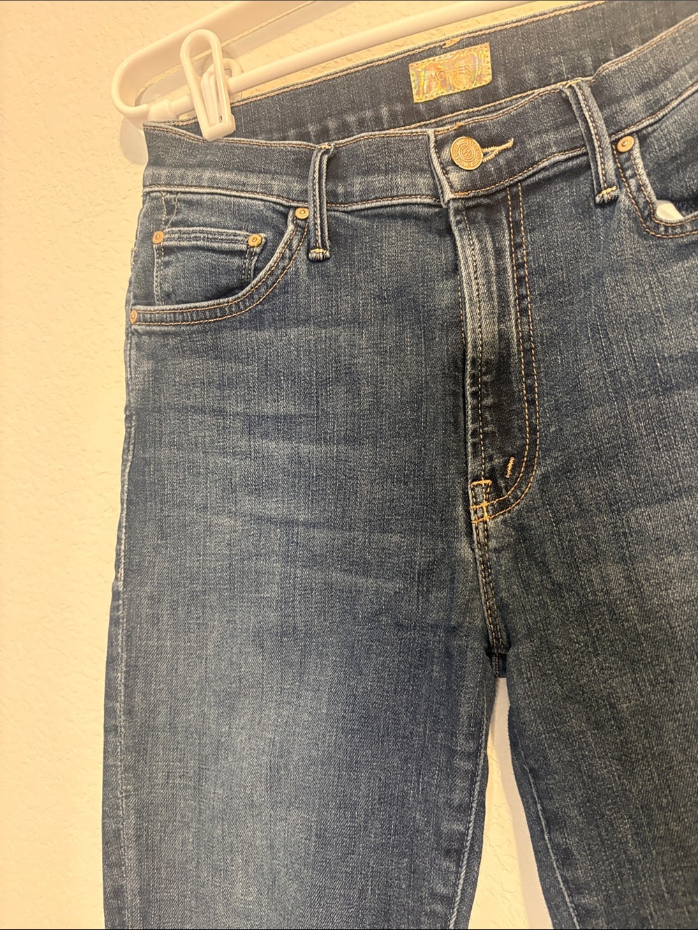 The Insider Crop Step Fray in Girl Crush
MOTHER size 29 - Picture 3 of 10
